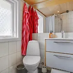 Beautiful In With Kitchen 度假居