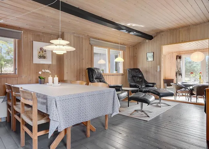 Beautiful In With Kitchen 別荘